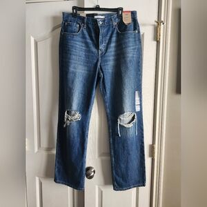 NWT Levi's Low Pro womens jeans in size 32 w/30" inseam